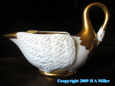 Porcelain Inkwell Gilded Swan 19th C A & M l'Imperatrice