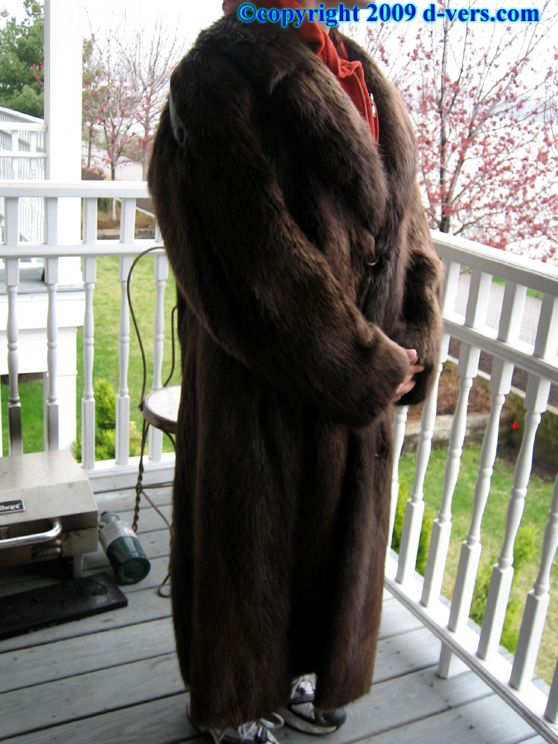 Men's Fur Coat of Raccoon Fur 