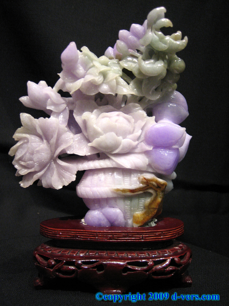Chinese lavender jadeite sculpture of peaches and flowers 
